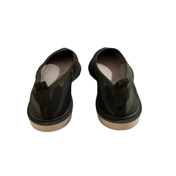 Louise Et Cie Celete Washable Point Toe Flat Green Camo Size 6 - Picture 7 of 9